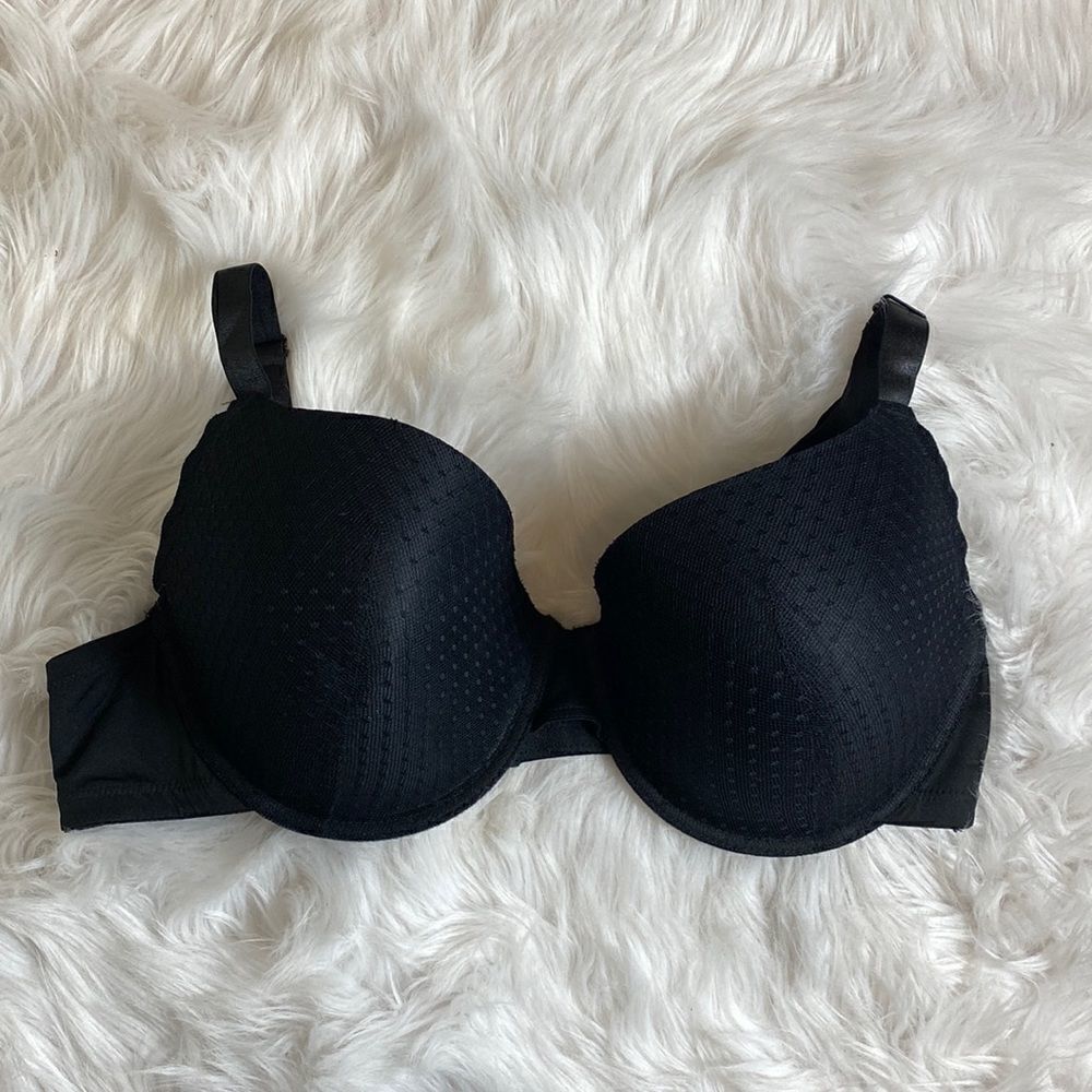 Sears Kmart black underwire bra, size 44D.